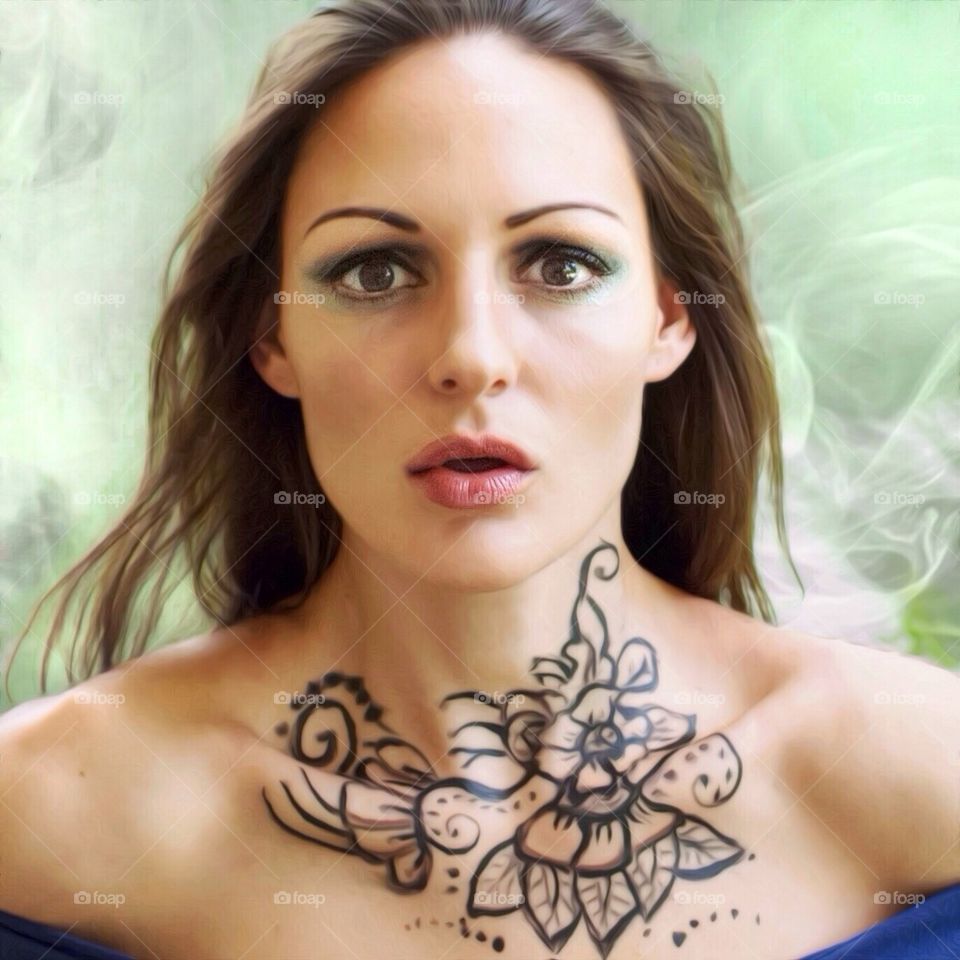 Henna Model