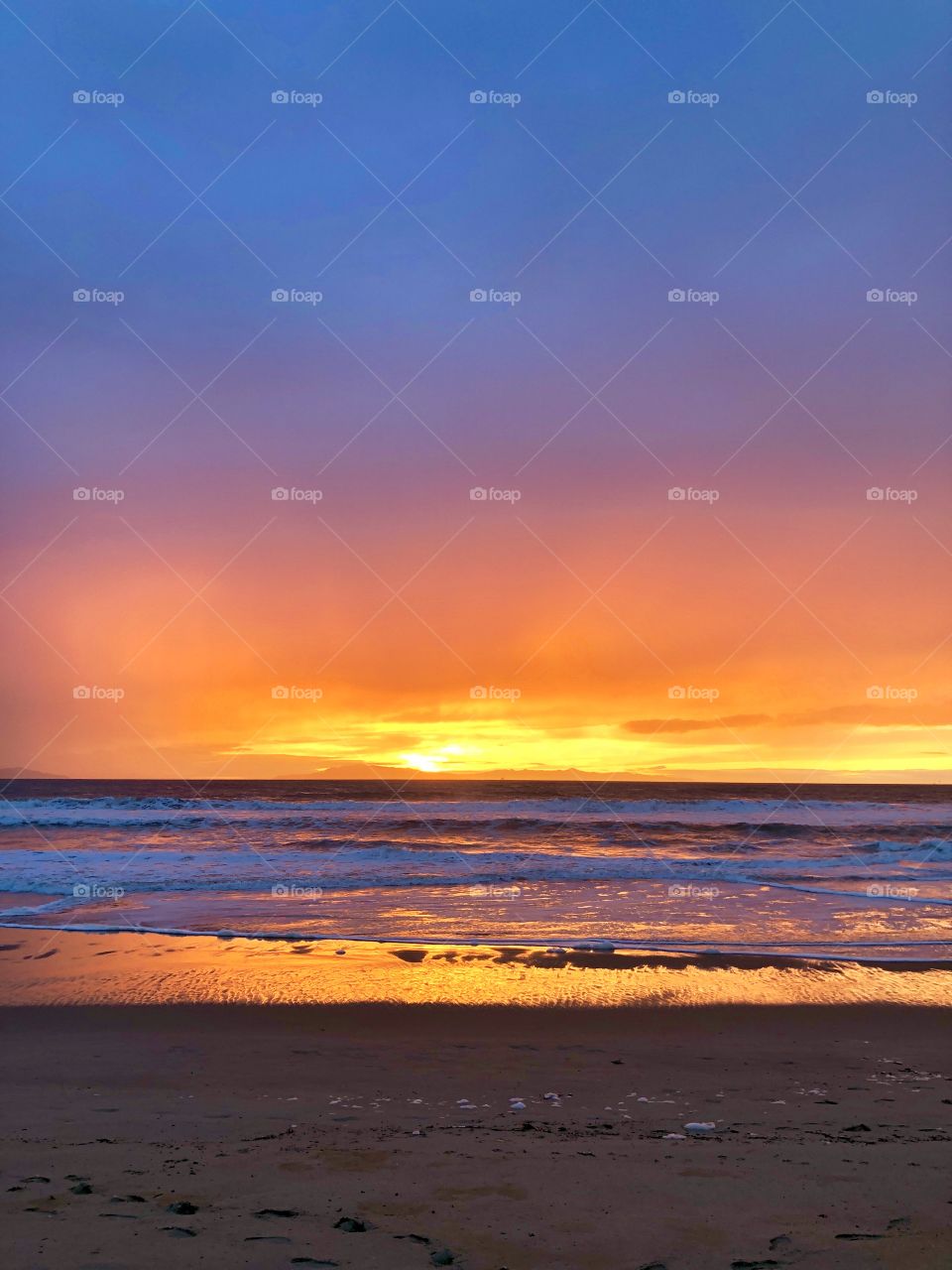 Sunset over the ocean 