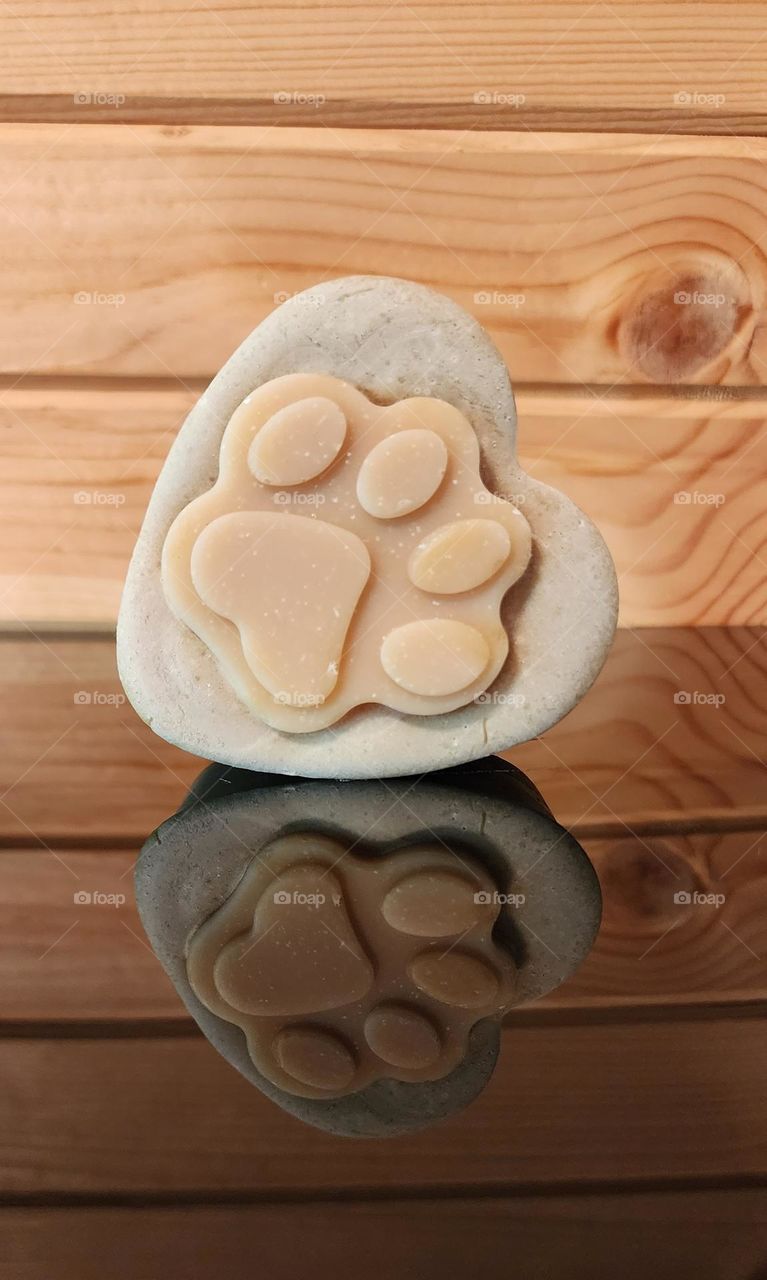 Paw heart with reflexión (beige)