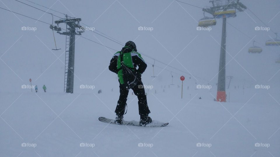 Snowboarder