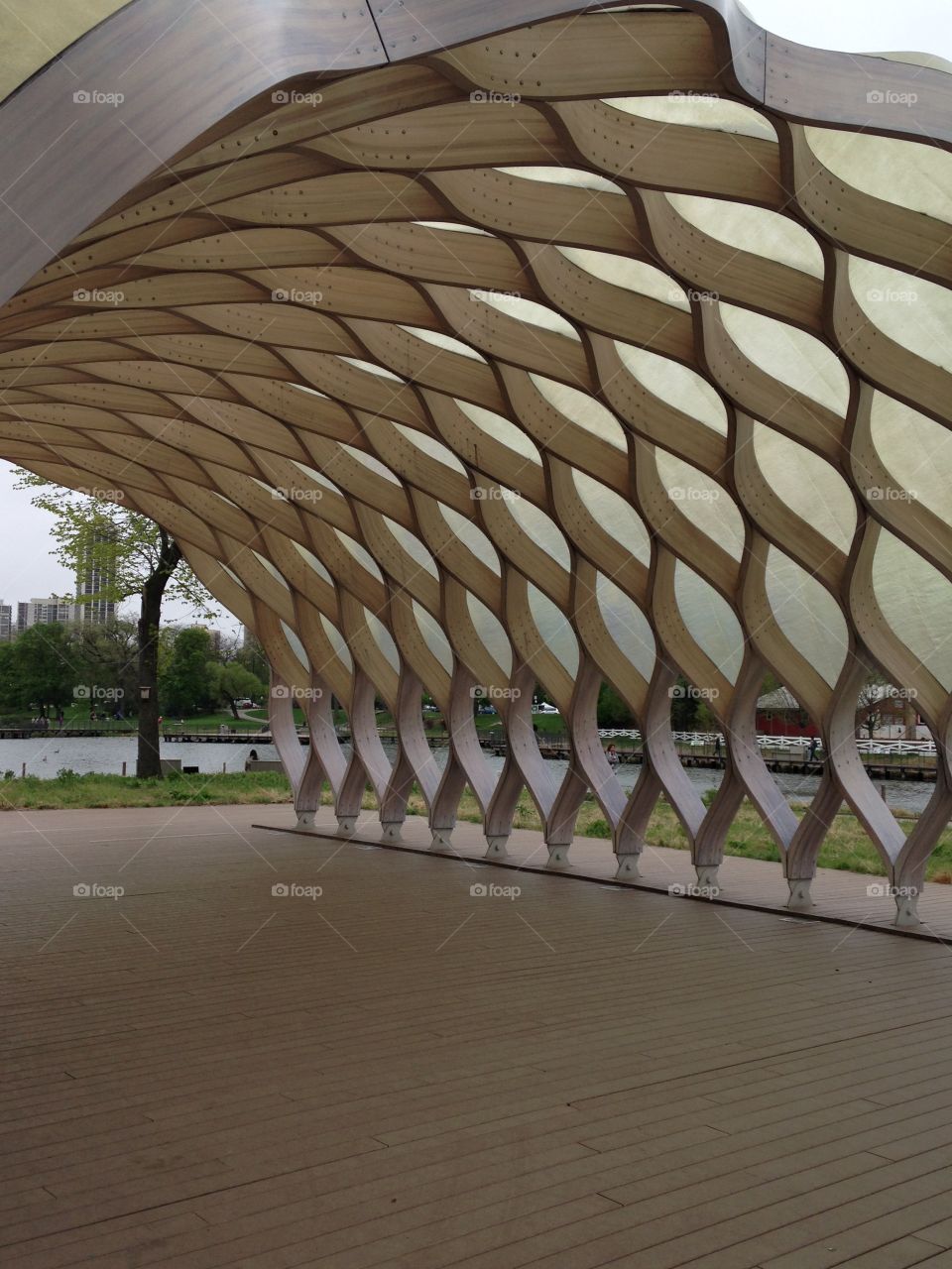 South Pond Pavilion, Lincoln Park Zoo, Chicago, Illinois
Studio Gang Architects, 2010

