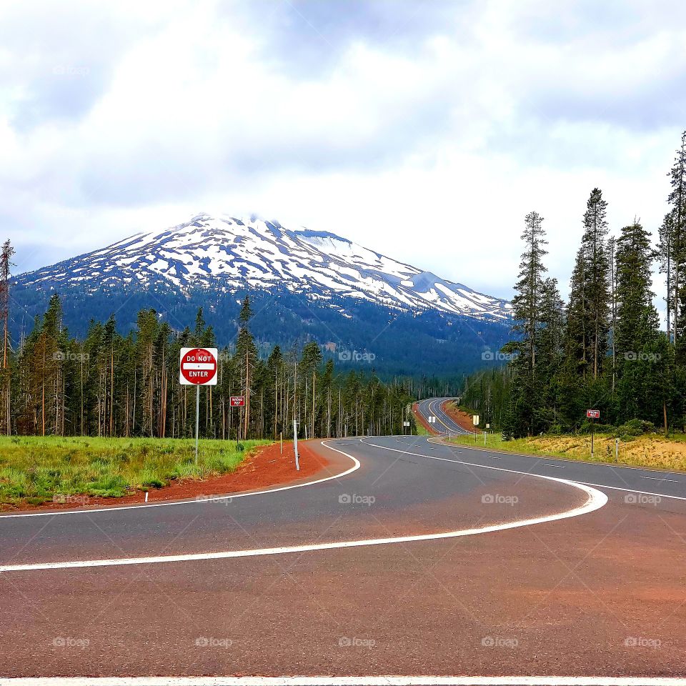 Scenic Mountain In Oregon