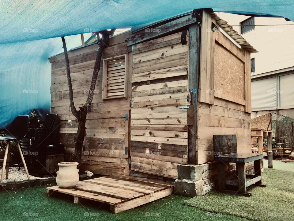 Eli Barde cabin 