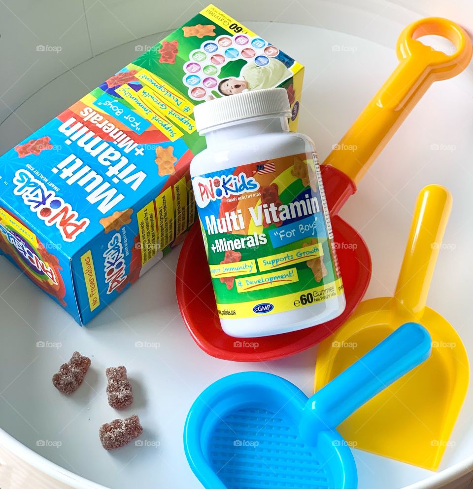 Multivitamin gummies for children 