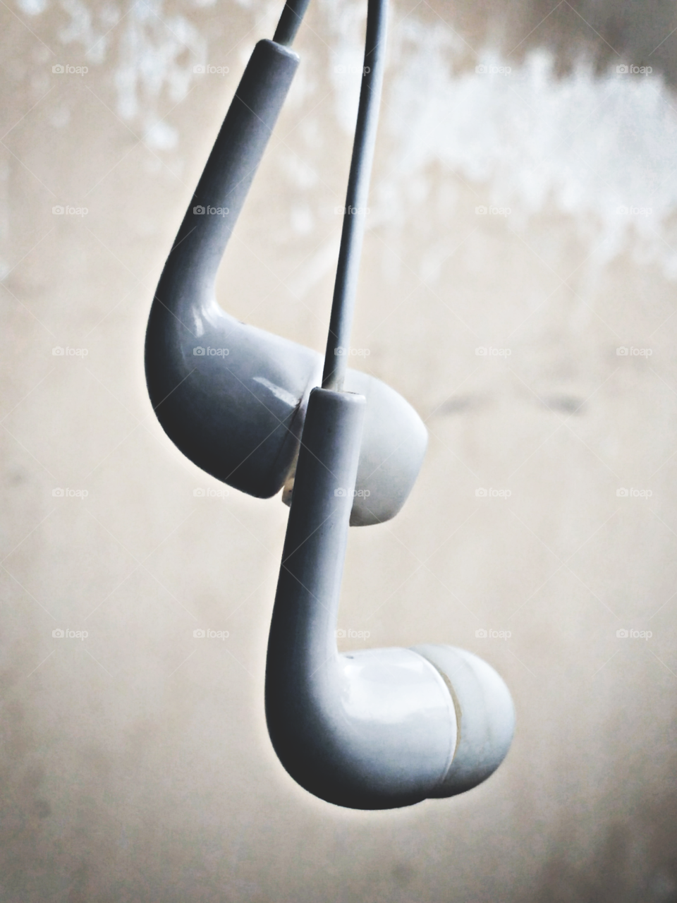 earphones