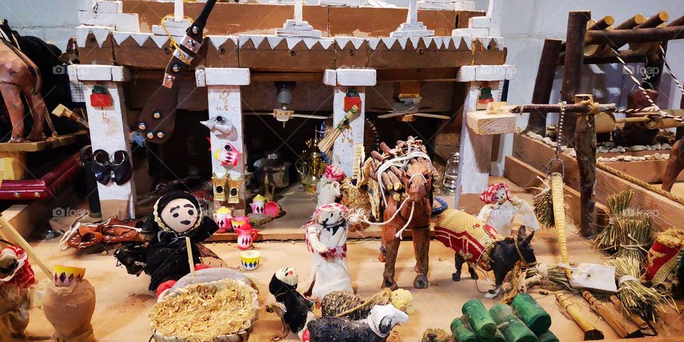 A miniature museum to explain the details of life