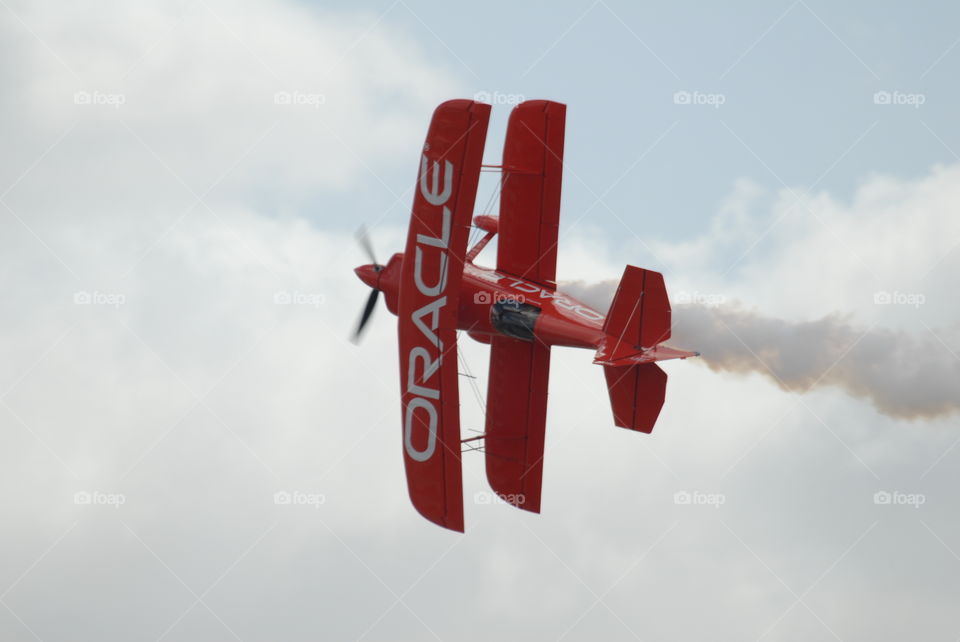 A civilian aircraft performer is Sean Tucker’s Oracle Challenge which can be seen at Miramar Air Show!