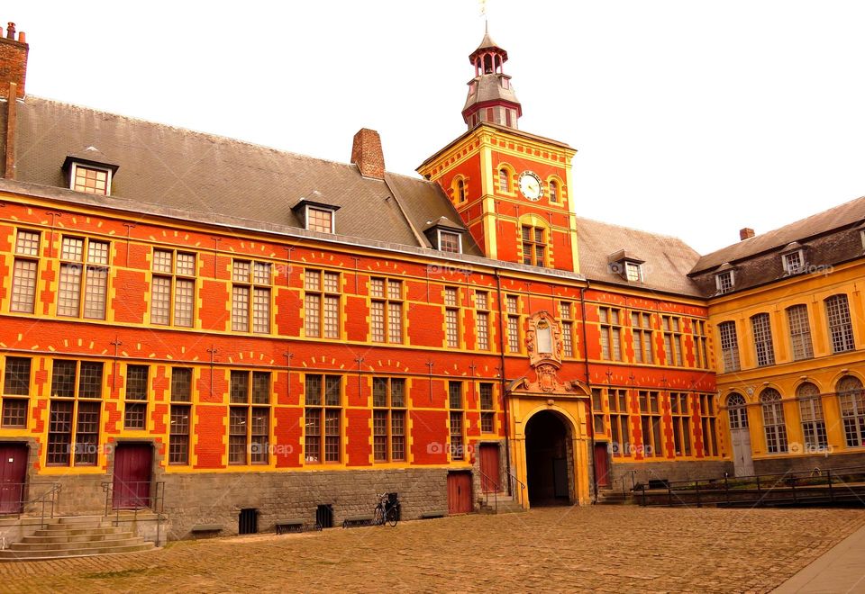 museum courtyard