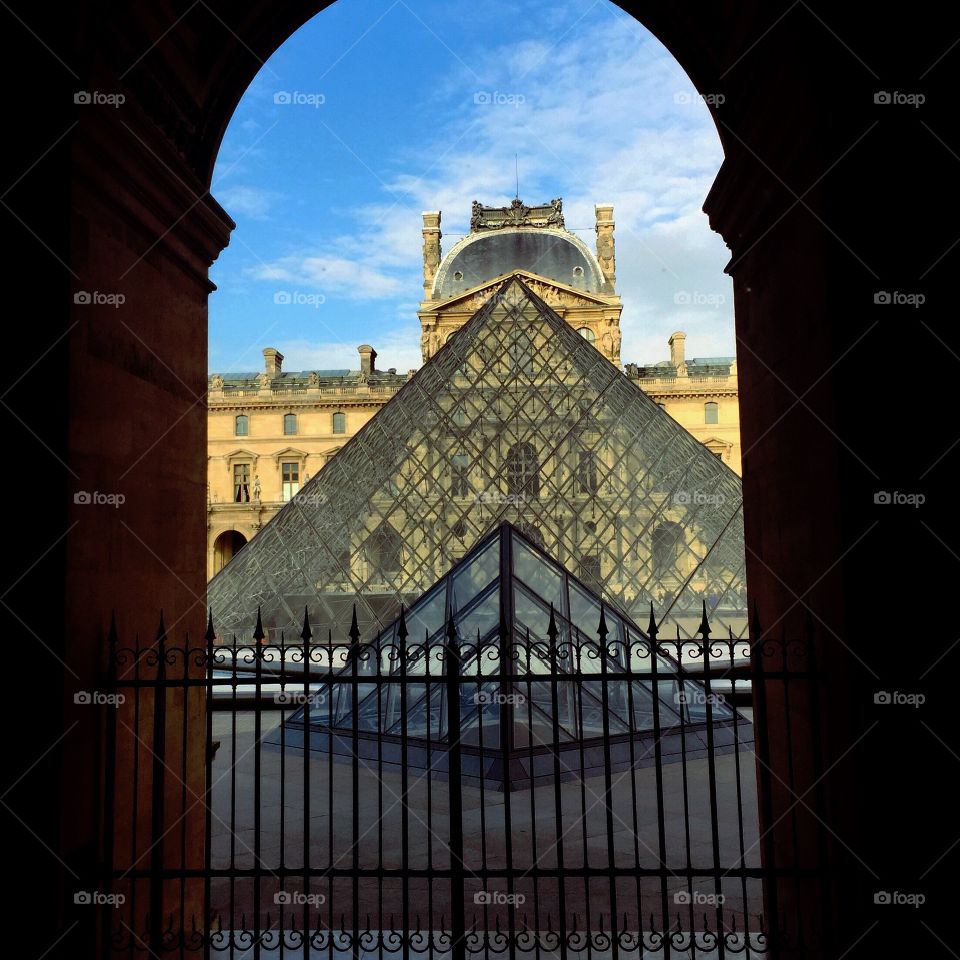 The beauty of the Lourve, lies within and without. 🇫🇷❤️