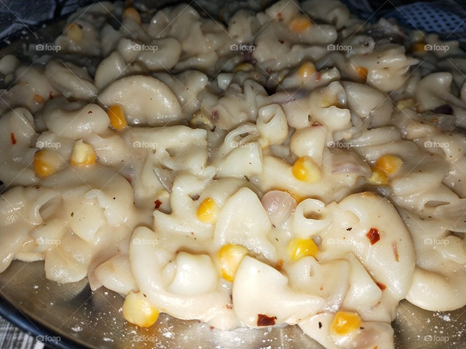 white chesse corn macaroni pasta
