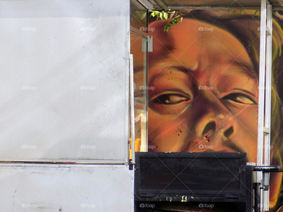 mural "face"