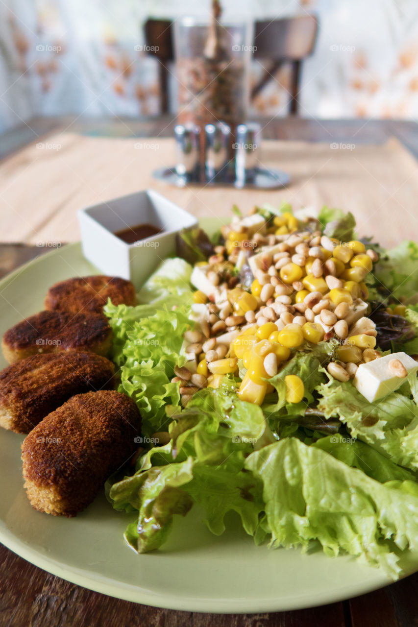 Vegetarian Lunch salad 