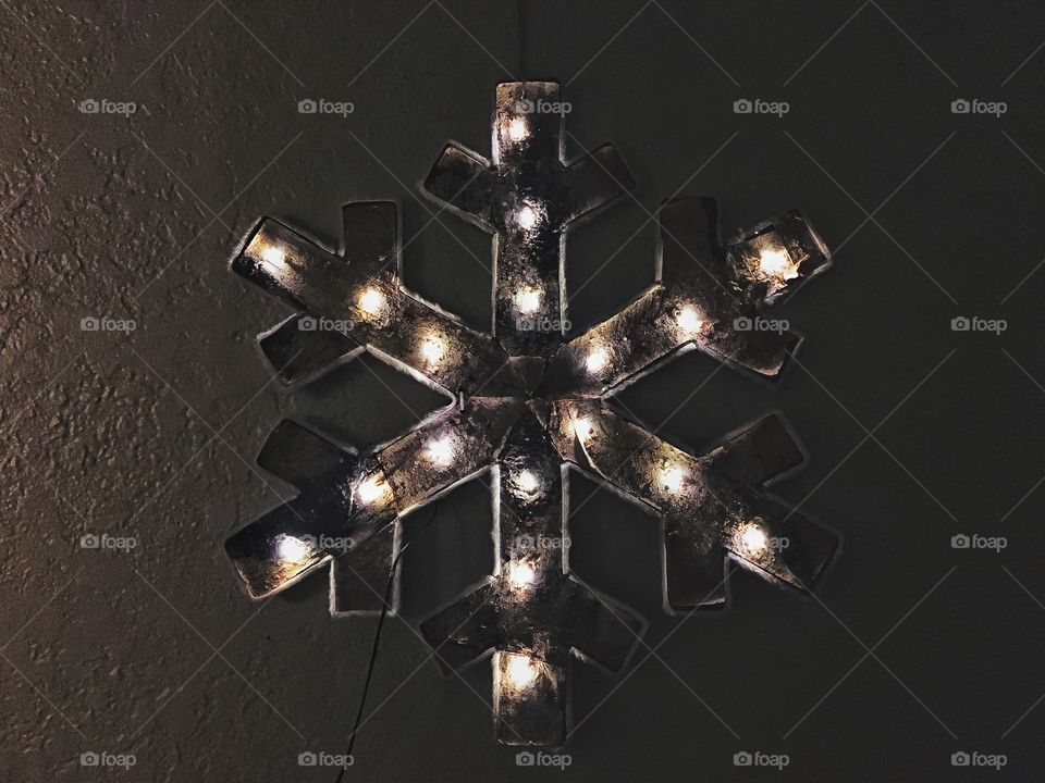 The Christmas spirit fills the heart with joy in the little simple decorations 