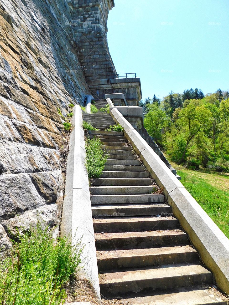 New Croton Dam, disused stone staircase I had to climb to get to