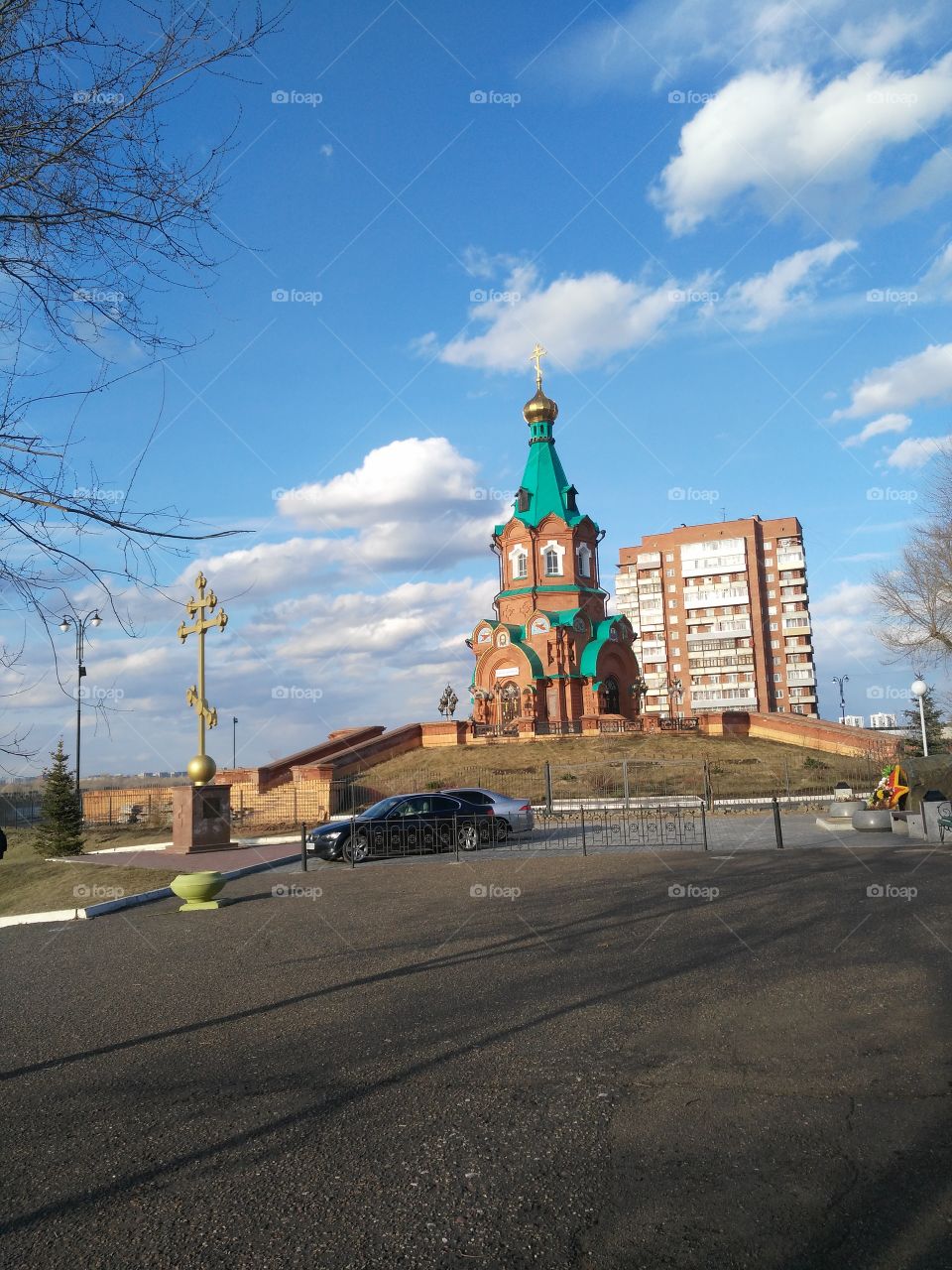 Красноярск, церковь на берегу Енисея