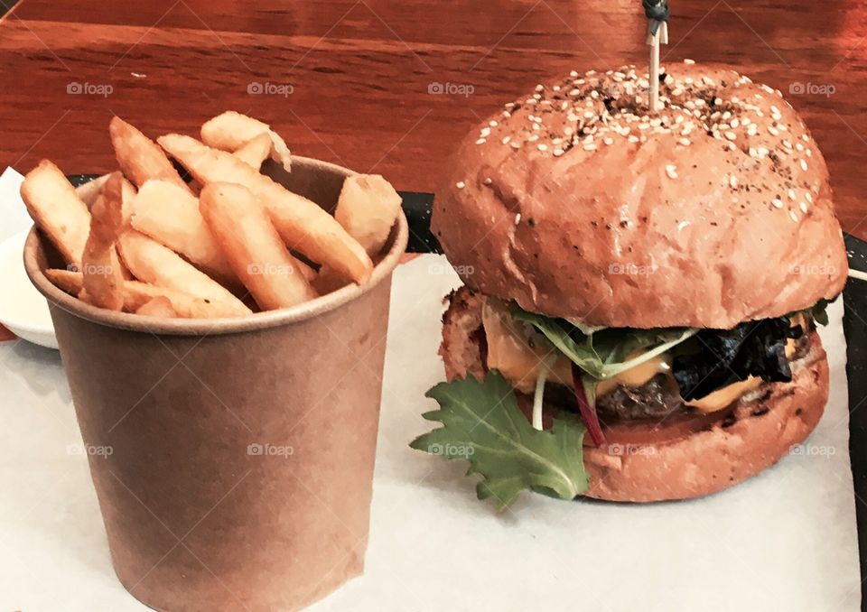 Love Hamburger & Chips !!