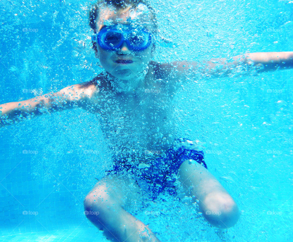 Swimming under water