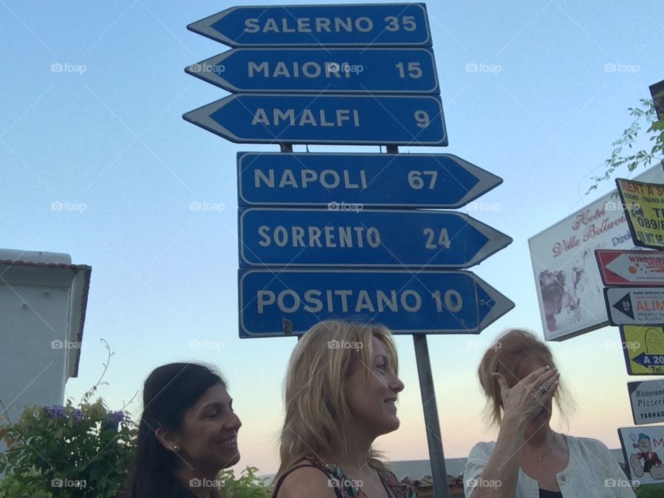 A blonde, a brunette, and a redhead can't agree on which way to go...