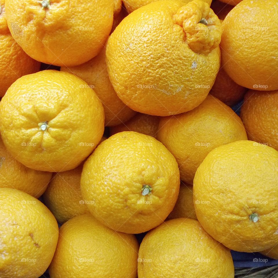 Fresh yellow lemon for sale