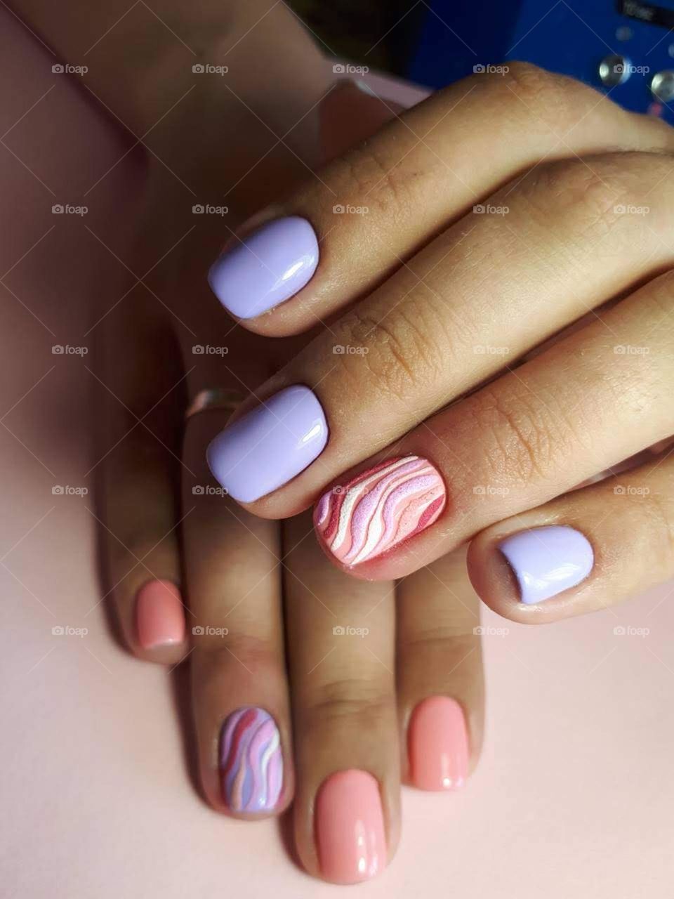 Rose and violet manicure