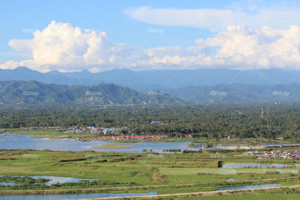 Gorontalo's Benteng Otanaha welcoming a Filipino last Summer