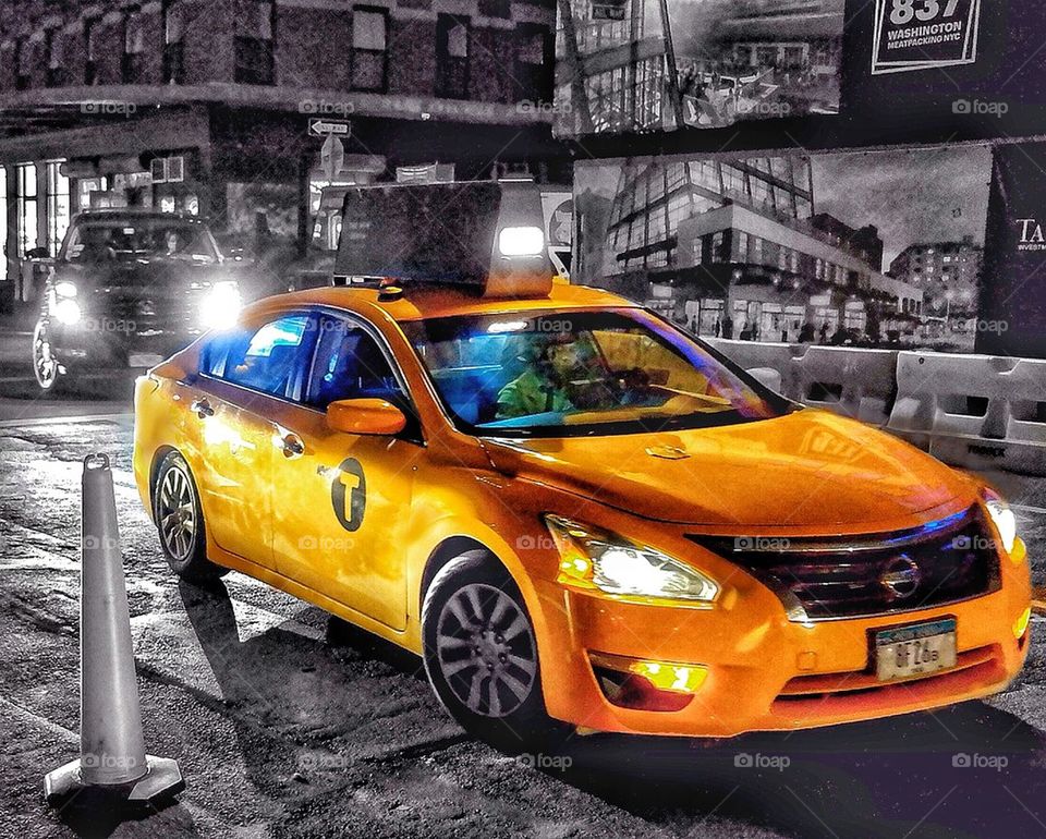 Yellow cab in the Meetpacking district