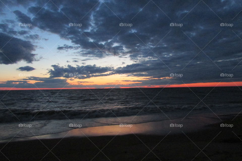 During our family trip to Ontario, we didn't miss one sunset!