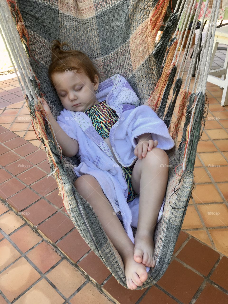 ‪Alguém brincou muito, mas muito mesmo na piscina 💤.‬
‪Minha Estelinha só acordará em duas condições: oferecer #Laka ou oferecer um #Papai Maluco para fazer de cavalinho!‬