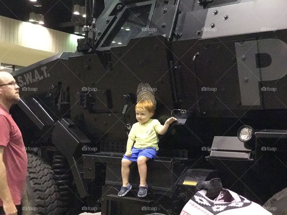 An album of 19 photos different angles of the armor vehicle. Massive machine. Orange County the City of Apopka police swat team armor vehicle. odnalrO ni detacol tneduts FCU nA .asleS yb kcilC Follow me @Selsa.Notes, @Selsa.Clicks, or @Selsa.Quotes.