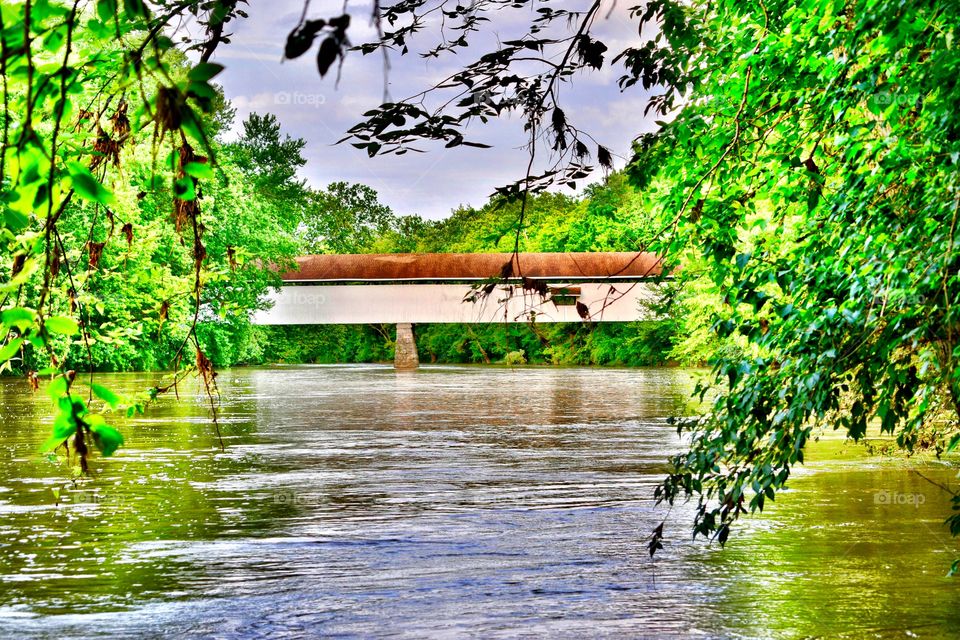 Potters covered bridge in Indiana 