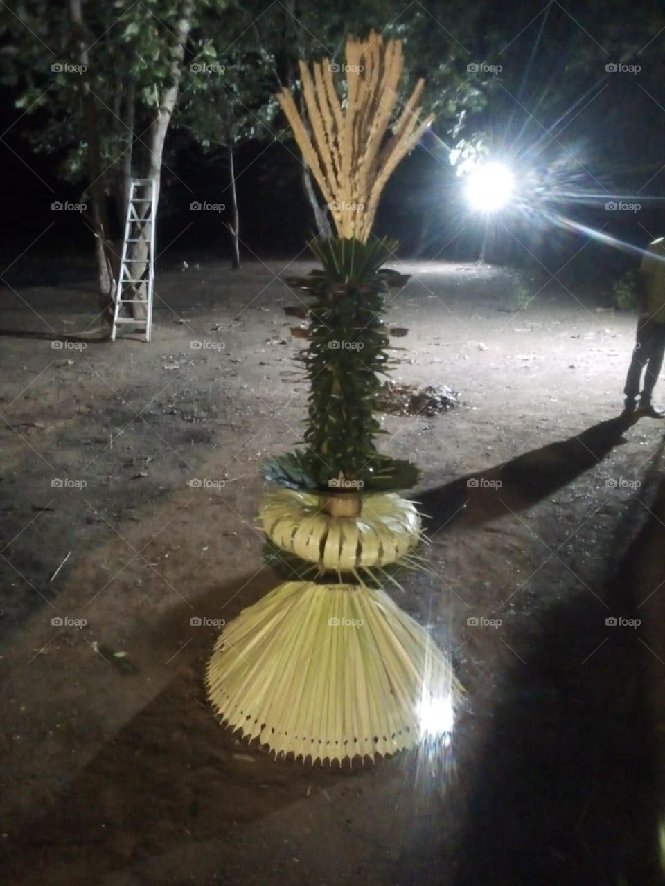 This is a design made from the palm leaf of the coconut tree