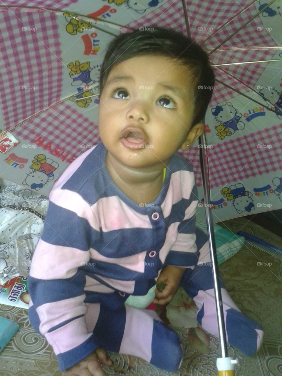 Watching watch's there in the umbrella