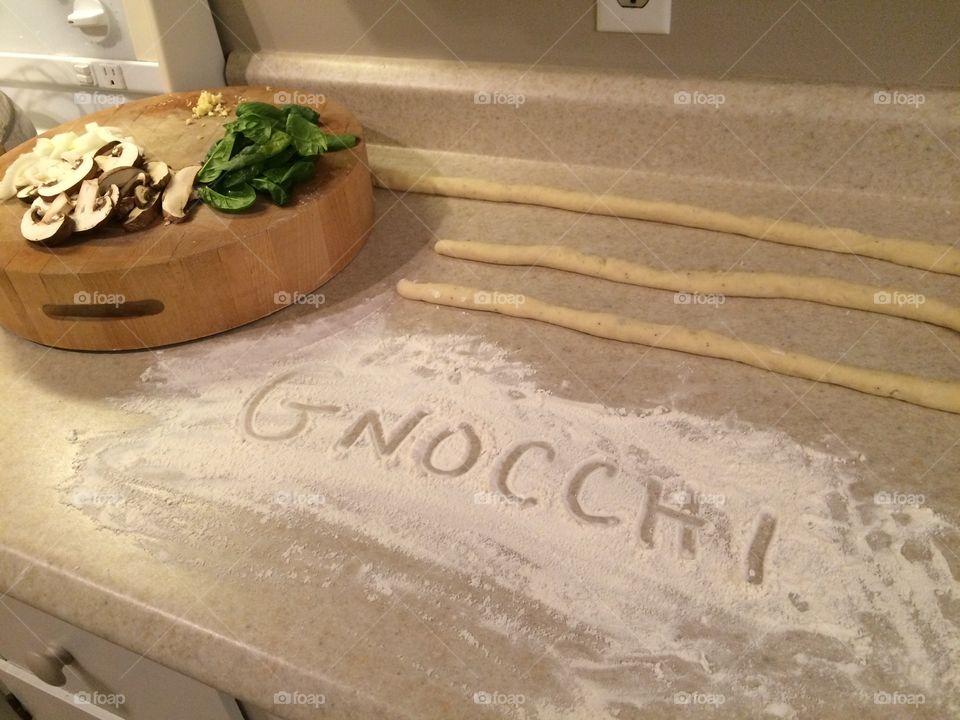 Making some creamy mushroom and spinach gnocchi 