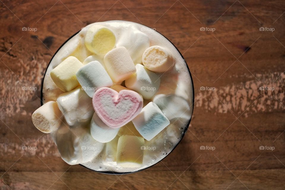 Hot chocolate with marshmallows