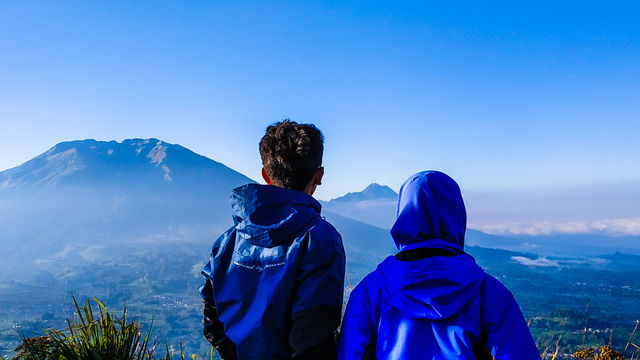29+ Foto Orang Melihat Pemandangan Alam - Rudi Gambar