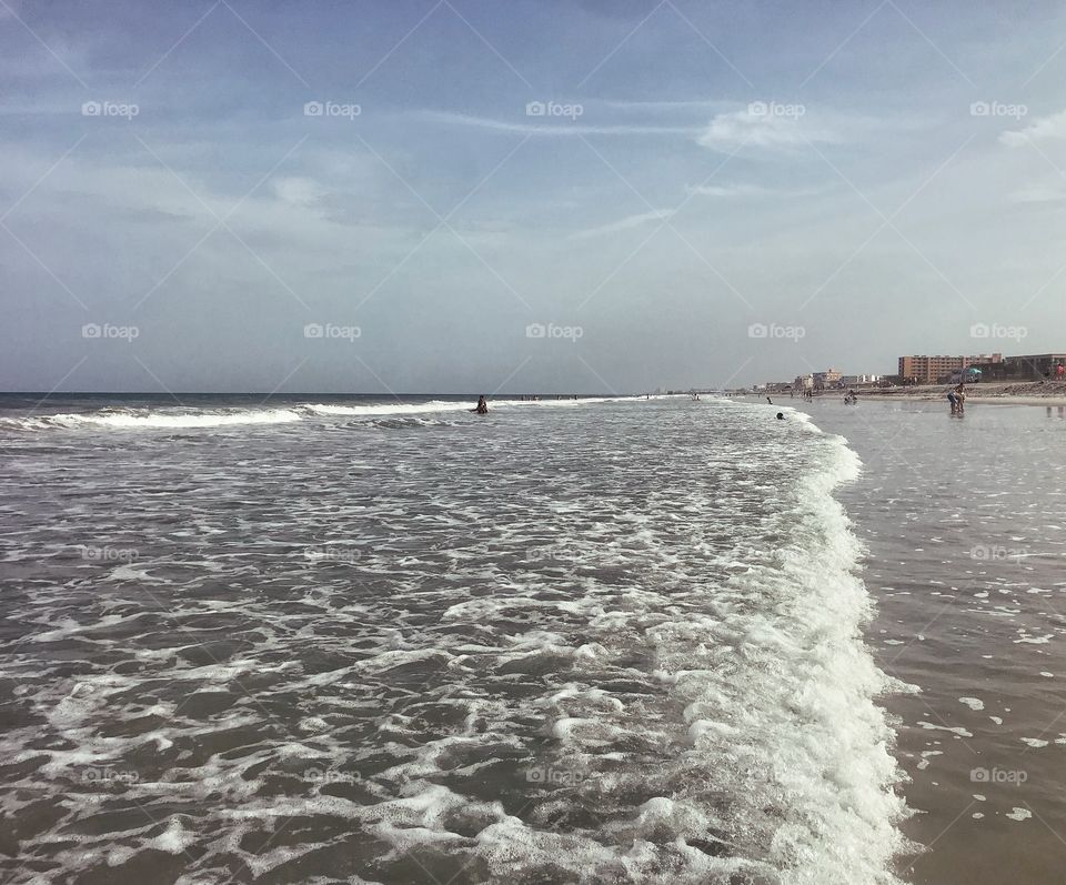 Salty air, crashing waves. Can’t you hear paradise calling? 