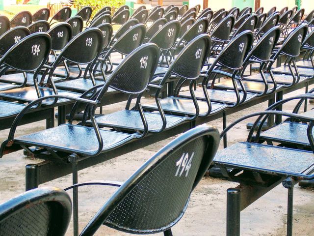chairs arrangements