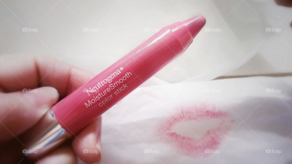 Neutrogena Moisture Lipstick