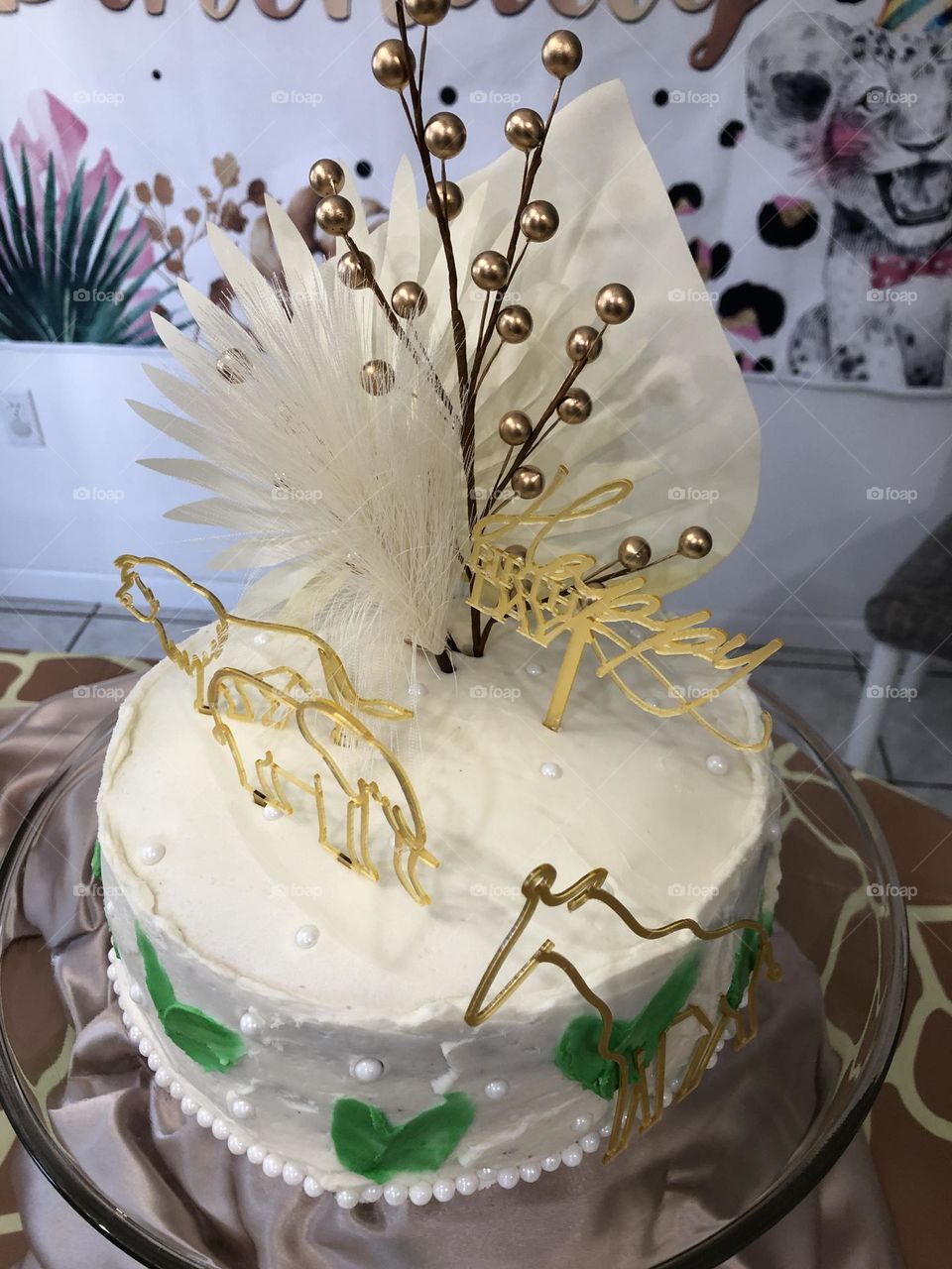 Jungle themed birthday cake 