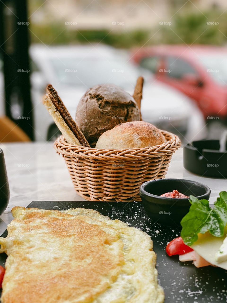 Omelet & bread