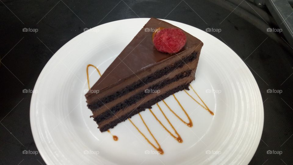 Royal chocolate cake
