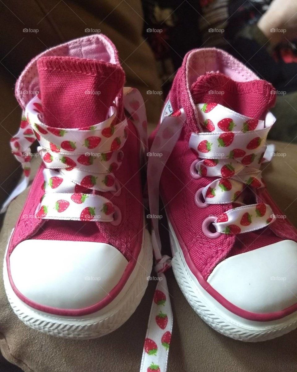 thrifting score of the week, baby Converse shoes. I added the strawberry ribbon