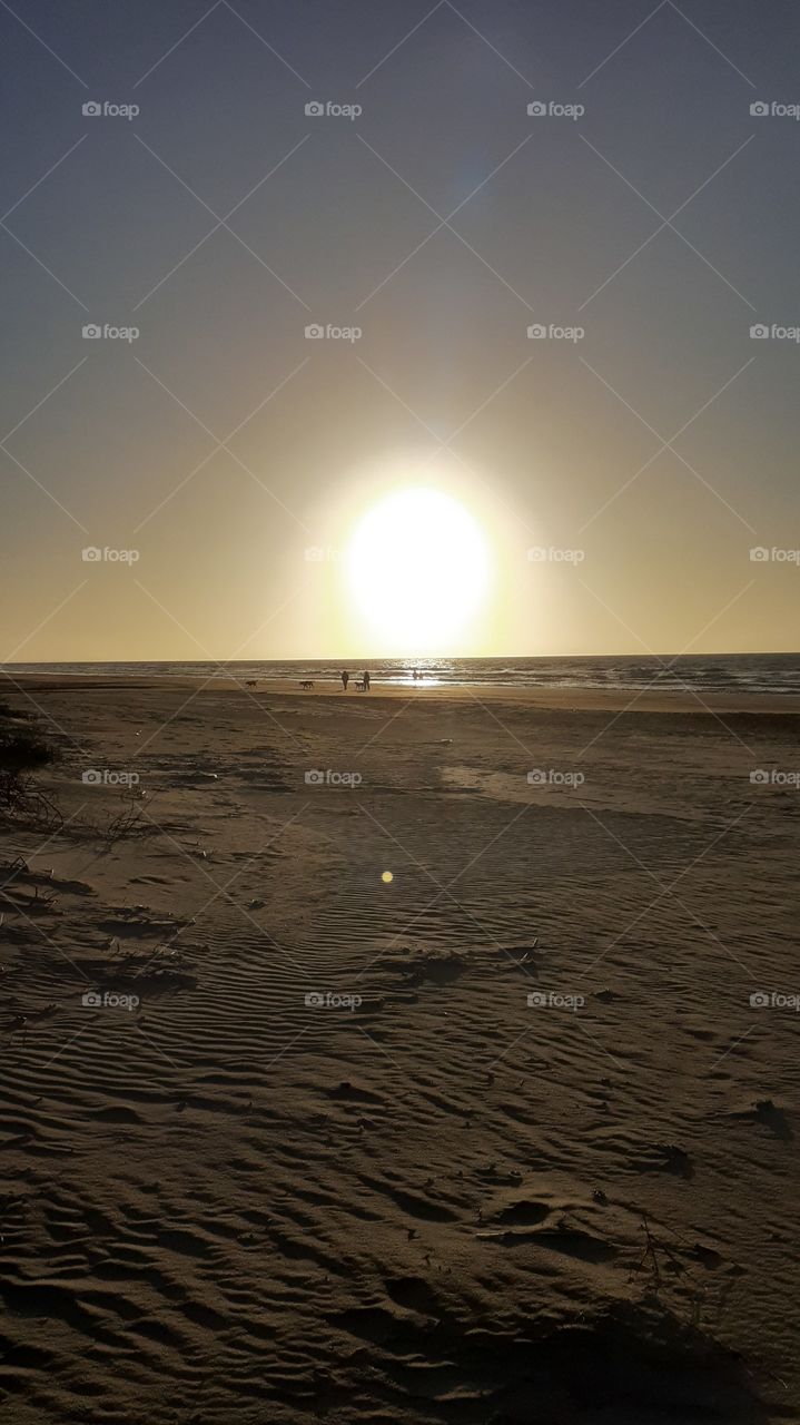 amanecer en la playa