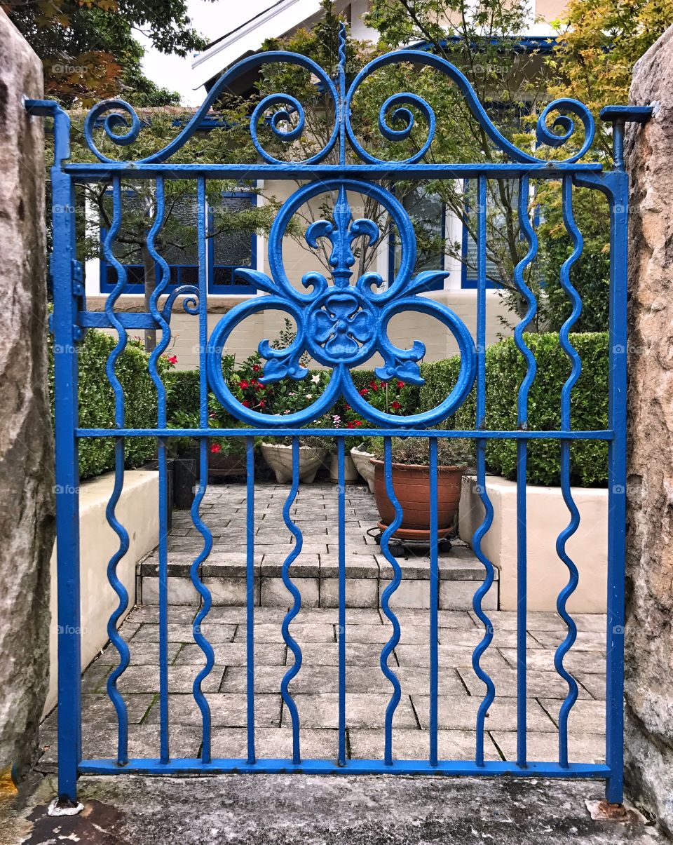 Blue gate