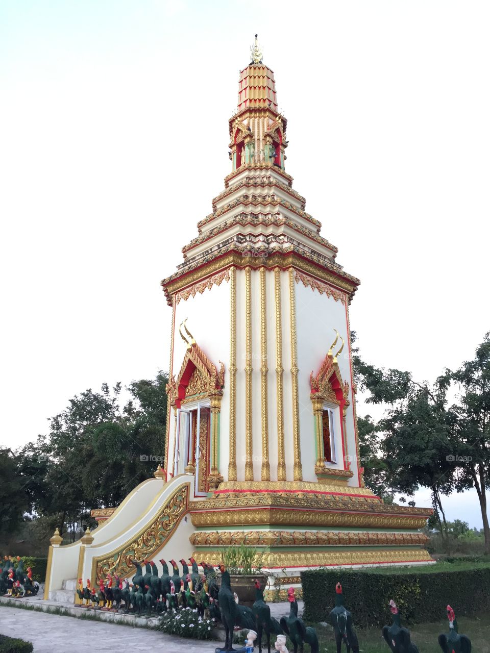 
Prang Phraya Pichai Sword Broken , pagoda
