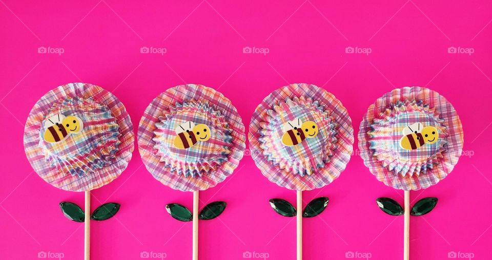 Paper flowers with happy Bees!