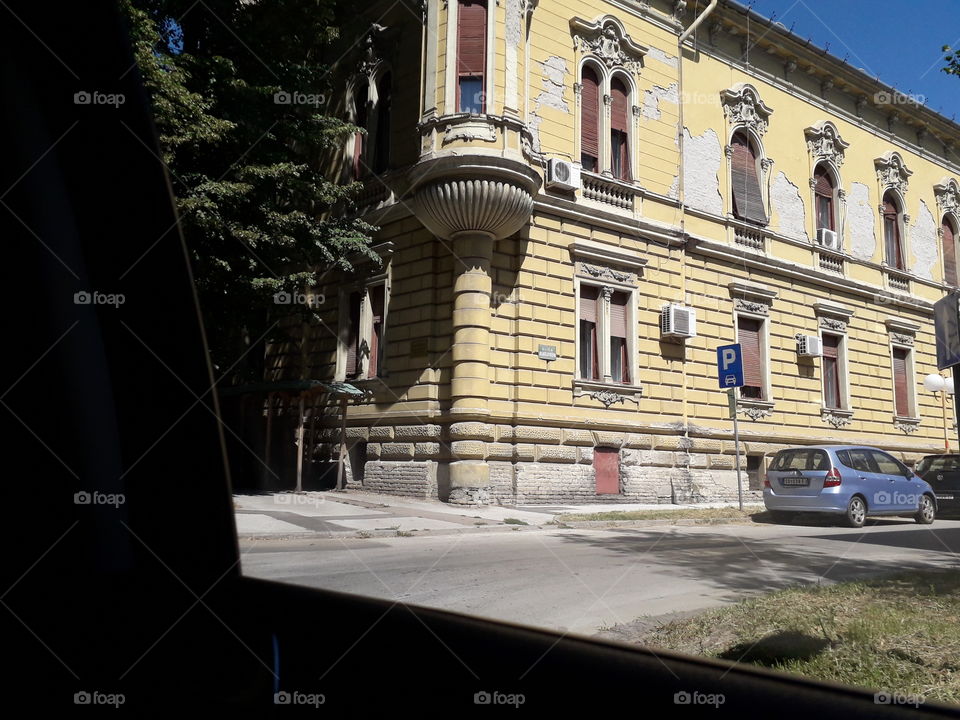 One more beautiful building I've seen while I was driving through the center of the Sombor☺️