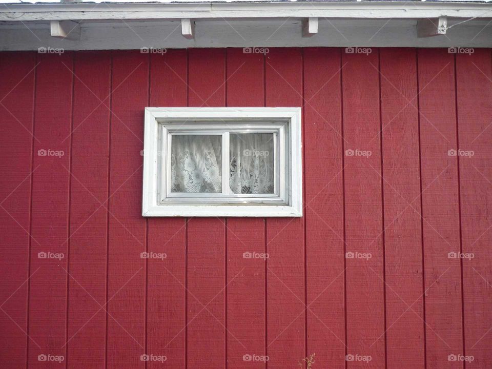 White window red boards