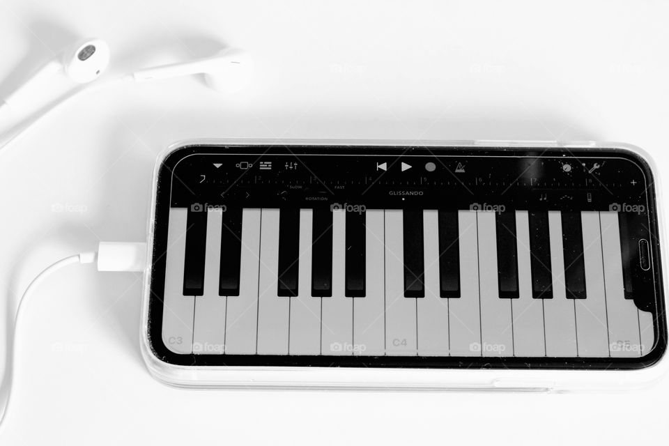 Piano on Cellphones