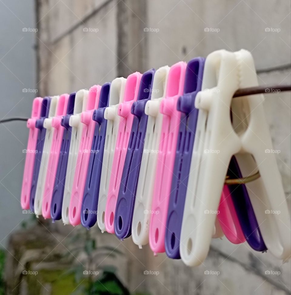 Laundry clips